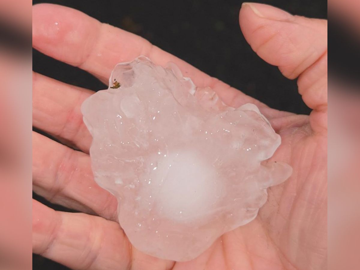 PUISSANT ORAGE DÉVASTE L’EST DU PUY-DE-DÔME AVEC DES GRÊLONS DE 7 CM