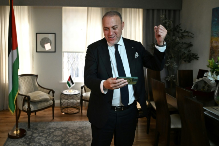 Le Royaume-Uni, le Canada et l’Australie reconnaissent officiellement l’État de Palestine, une décision qui bouleverse la diplomatie internationale